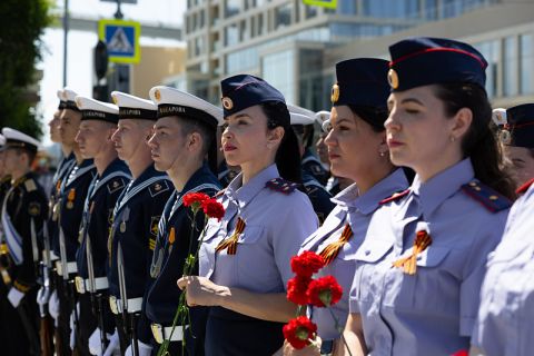 Жители Приморья почтили память погибших в Великой Отечественной войне