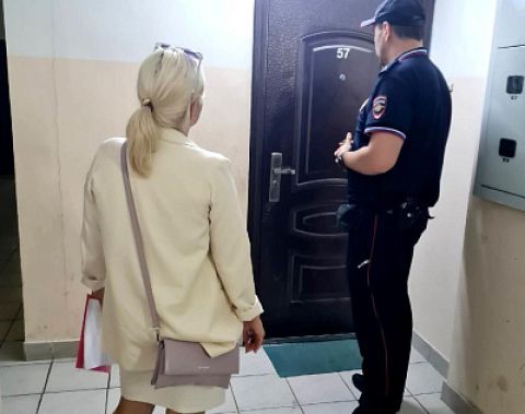 Рейды по квартирам продолжаются во Владивостоке 