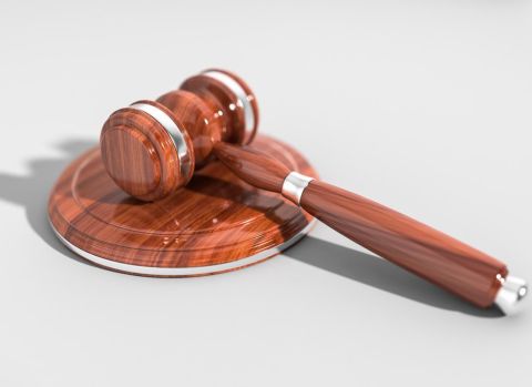 Суд запретил эксплуатацию торгового центра из-за угрозы пожара