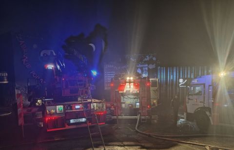 Прокуратура контролирует расследование пожара в ночном клубе Владивостока