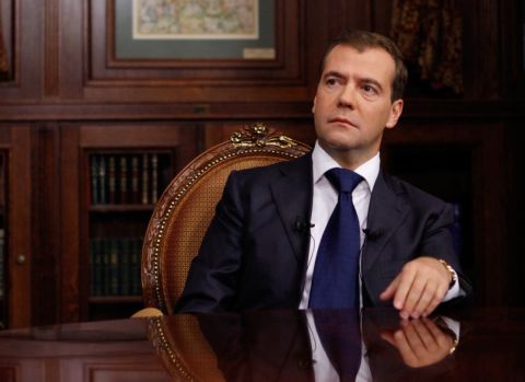 От «беззлобия» к «хрюкостягу»: Медведев заметил тревожные сигналы из эфира радиостанции «Судного дня»