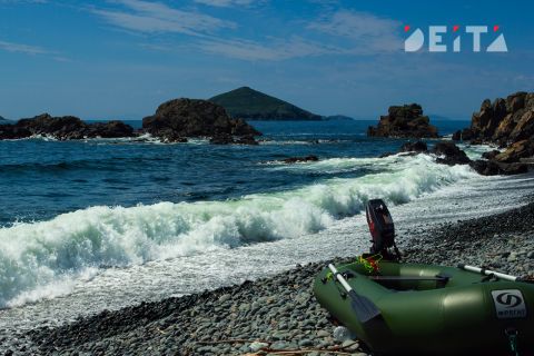 Полиция разгоняет "верёвочников" с пляжей Приморья