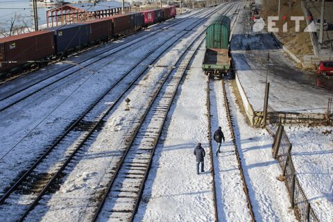 Приморец выжил после наезда поезда, несмотря на травмы мозга