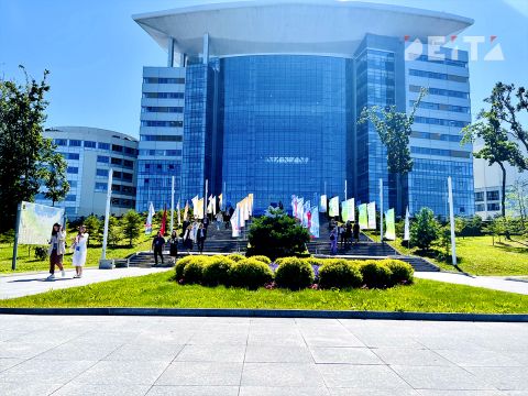 Студенты ДВФУ заявили о массовом отравлении на университетской конференции