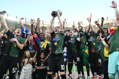 Врач из Владивостока стал чемпионом России по футболу