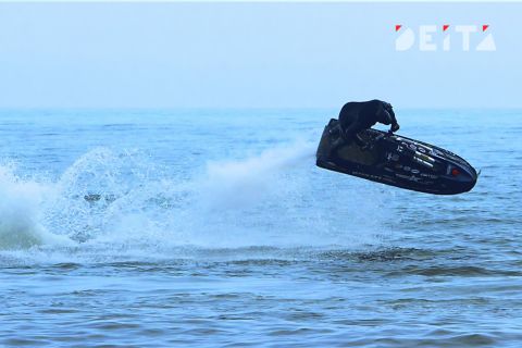 Купальщик погиб при наезде гидроцикла во Владивостоке