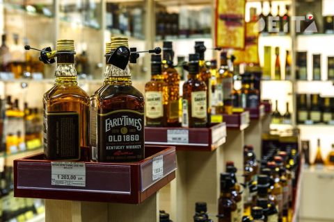 Импортный виски и коньяк подорожают: на сколько вырастут цены с мая