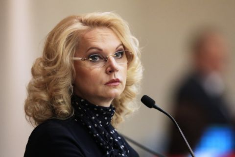 Продлевать выплаты родителям детей до трех лет не планируют — Голикова