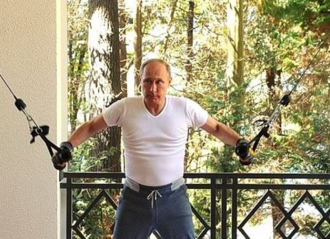 Путин рассказал, считает ли он себя киборгом