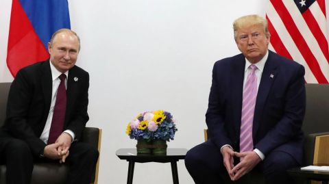 Трамп повесил фото с Путиным в Белом Доме