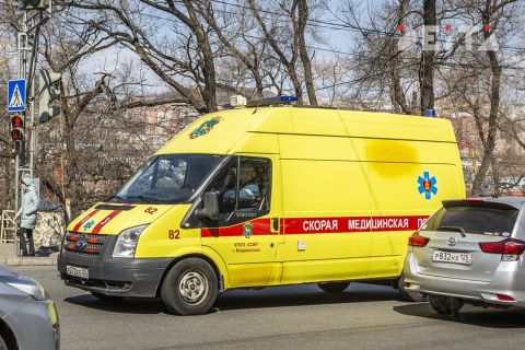 Водителей обяжут уступать дорогу "скорой помощи" любыми манёврами