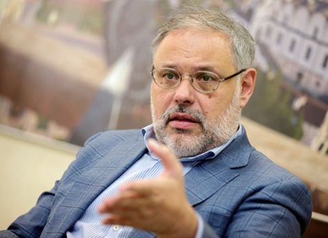 Быстрого заключения сделки между Путиным и Трампом не будет, считает Хазин